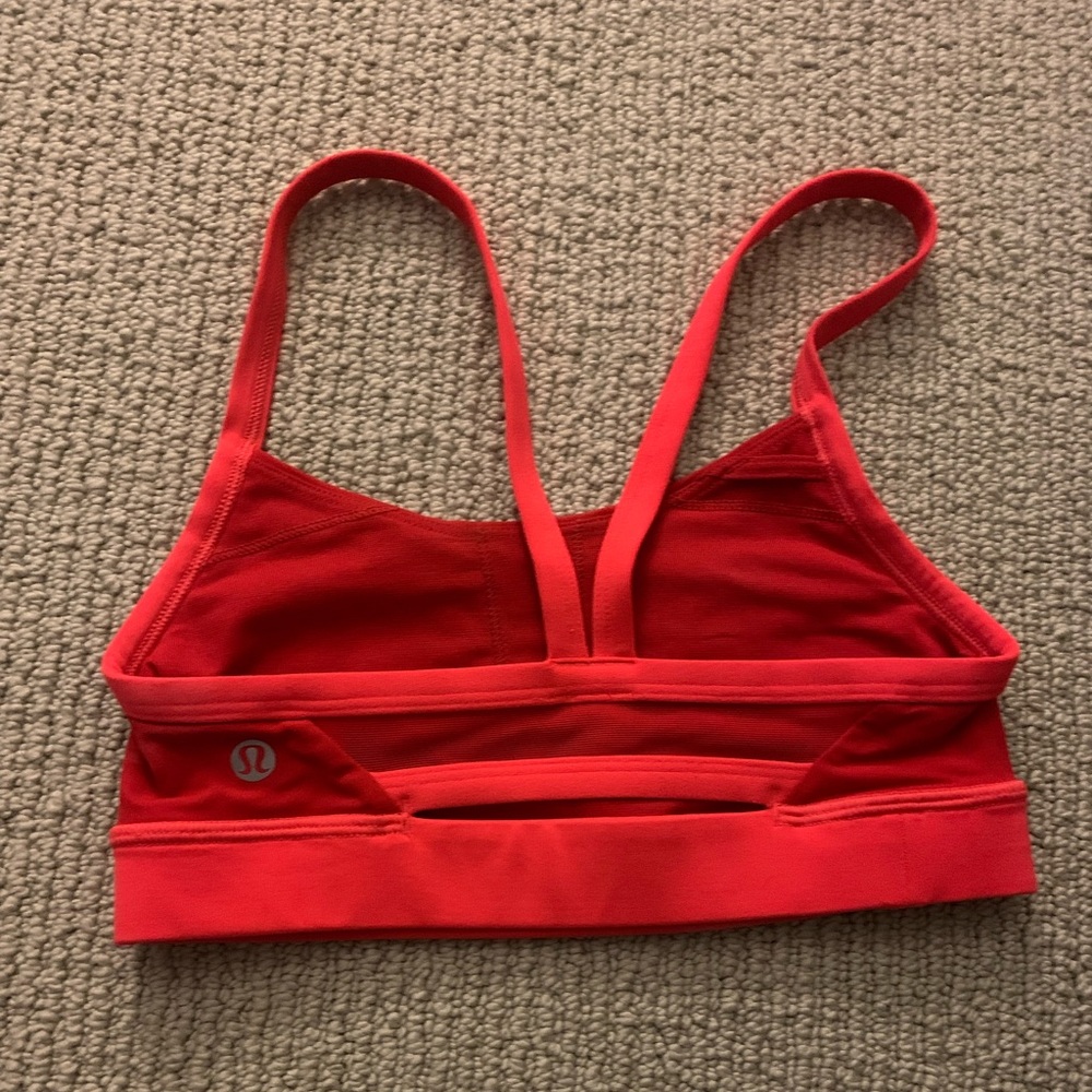 Lululemon sports bra